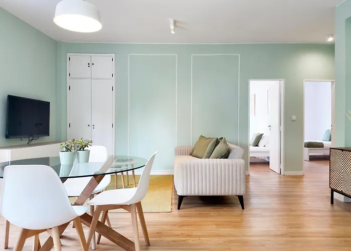 House Espacoso E Porto