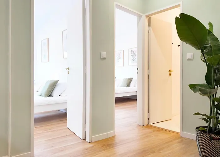 House Espacoso E Oporto